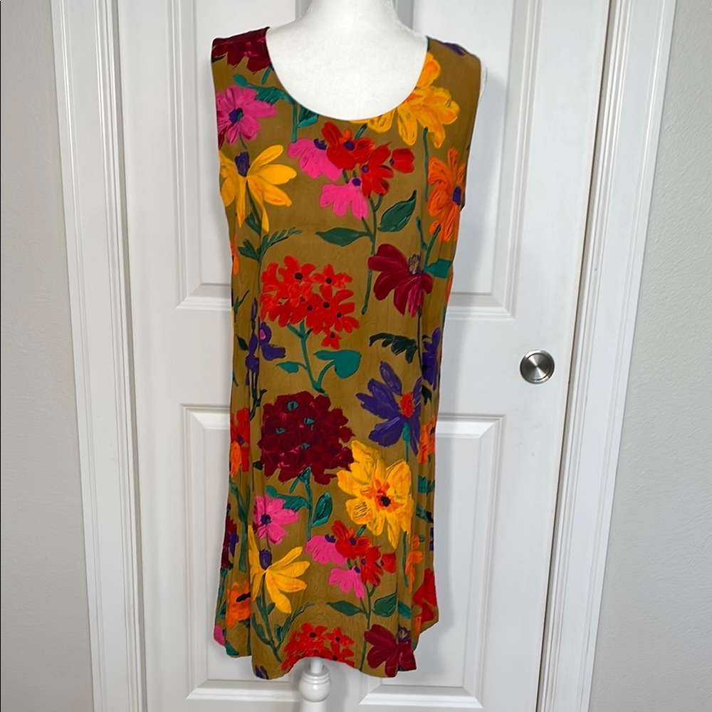 Jams World Floral Dress Size Medium Sleeveless Scoop Neck Fall Garden Multicolor